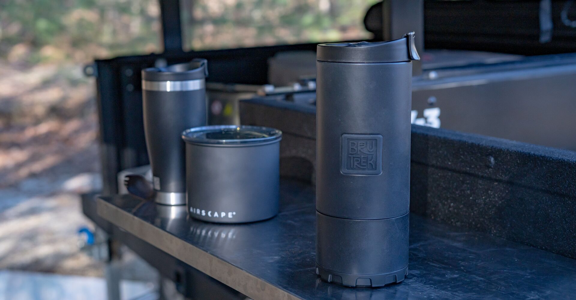 BruTrek kavos plieninis kelioninis rankinis presas 640ml juodas